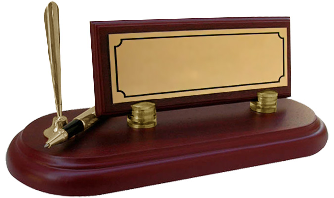 260 - Ahap Bordo Kalemlikli Masa simlii 