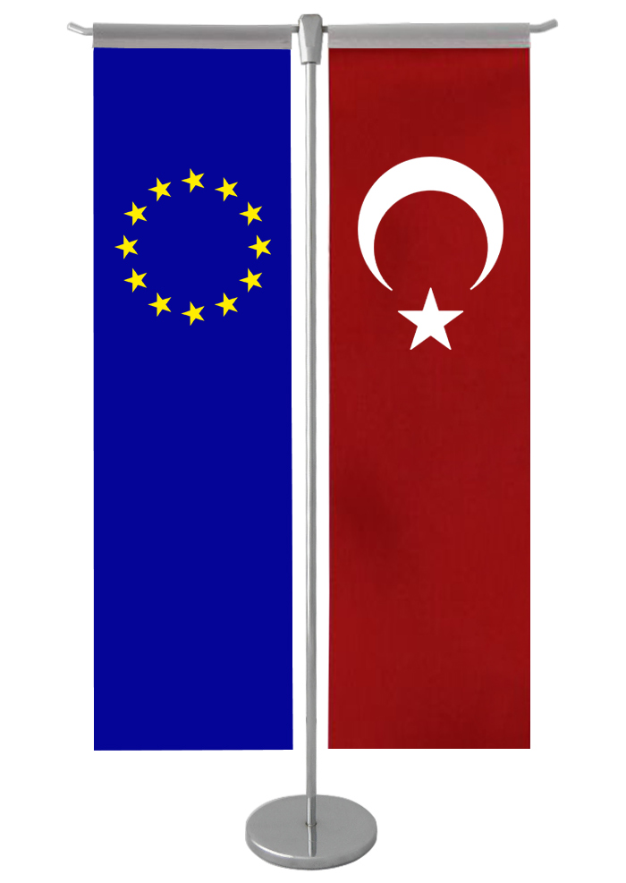 T Masa Bayrak Direği T Masa Bayrak Direği