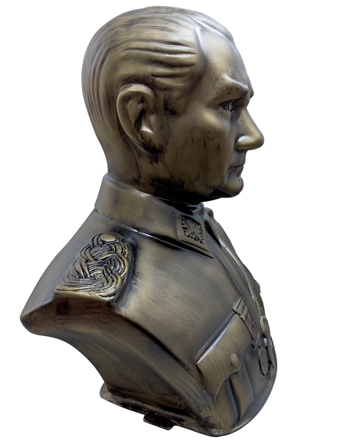 80 cm Fiberglass Maraşal Atatürk Büstü 80 cm Fiberglass Maraşal Atatürk Büstü